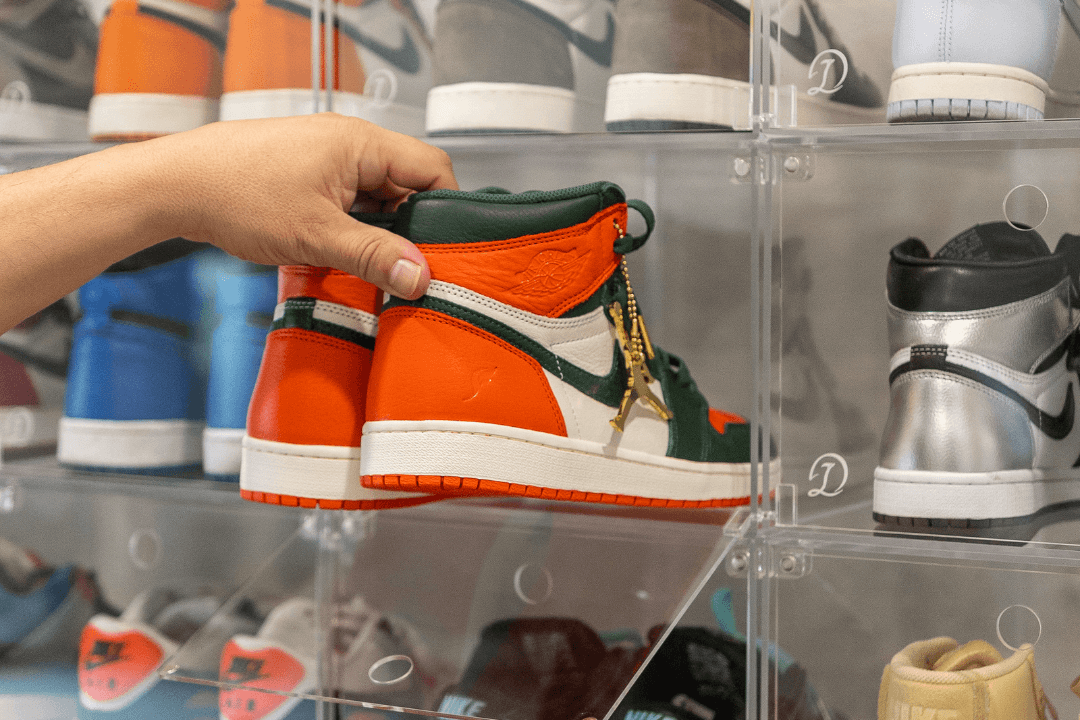 Looksee Designs - Premium Acrylic Shoe Display - Clear Shoe Cases - Clear Shoe Boxes