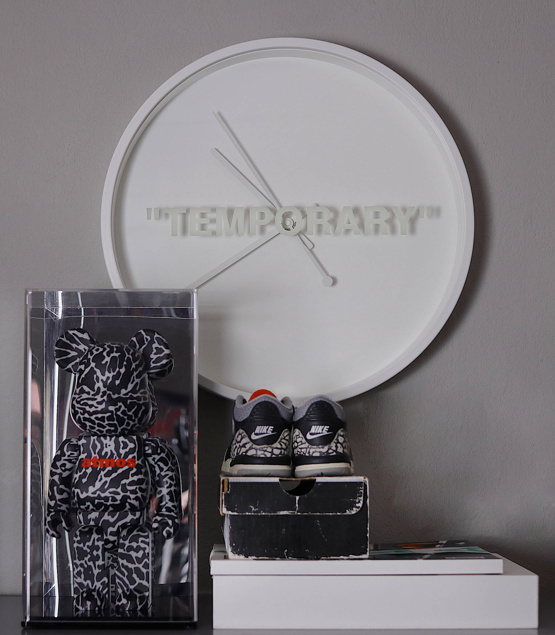 Looksee Designs - Le Jouet Figure Display Case - Bear Brick Display - Toy Figure Display - Kaws Figure